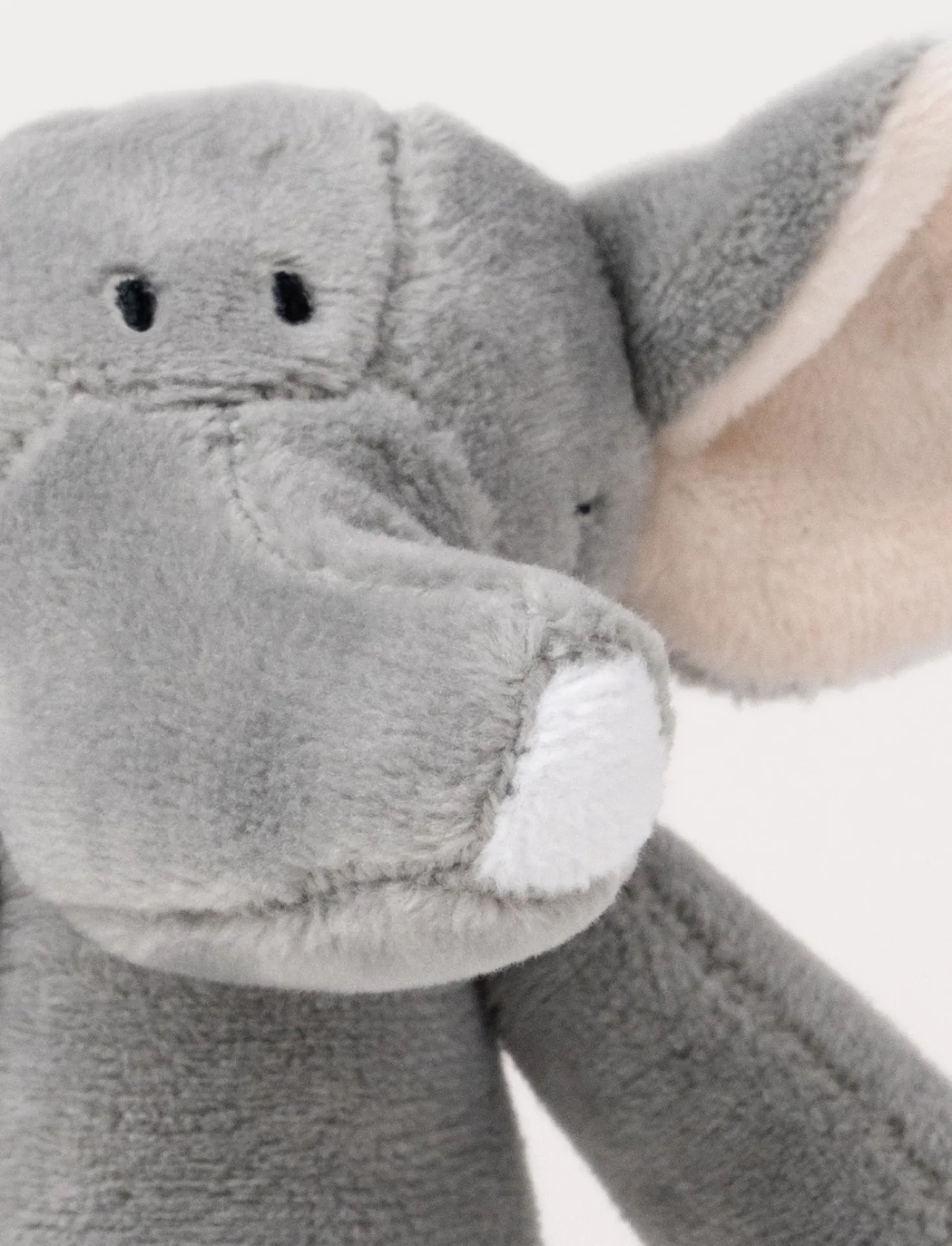 Diinglisar, Skallra, Elefant