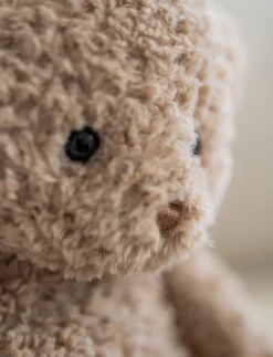 Retro Pals, Nalle