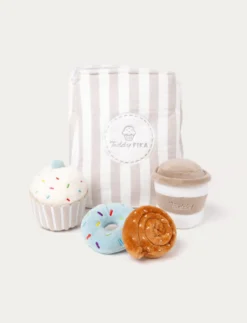 Teddy Fika, Lekset