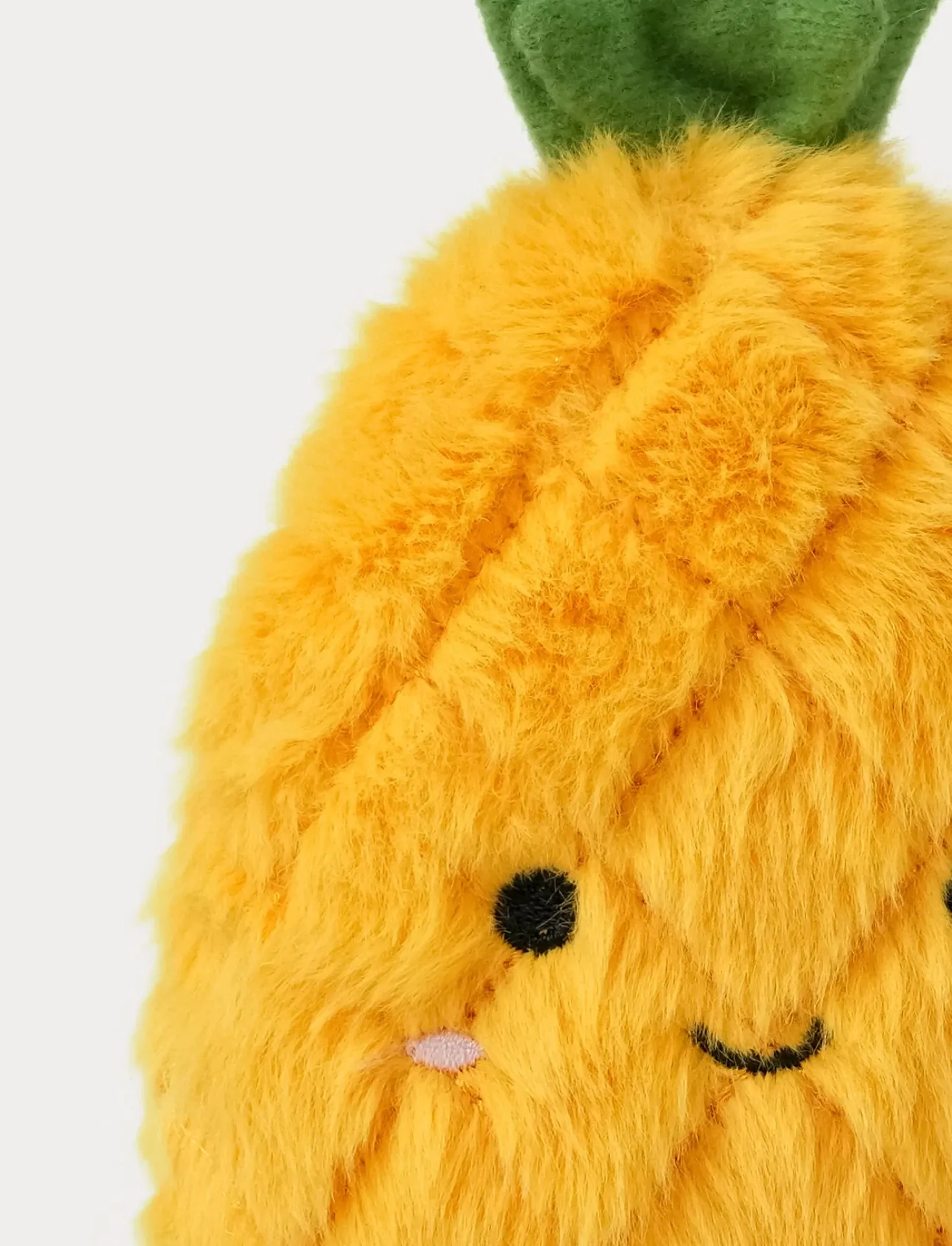 Teddy Fruits, Ananas